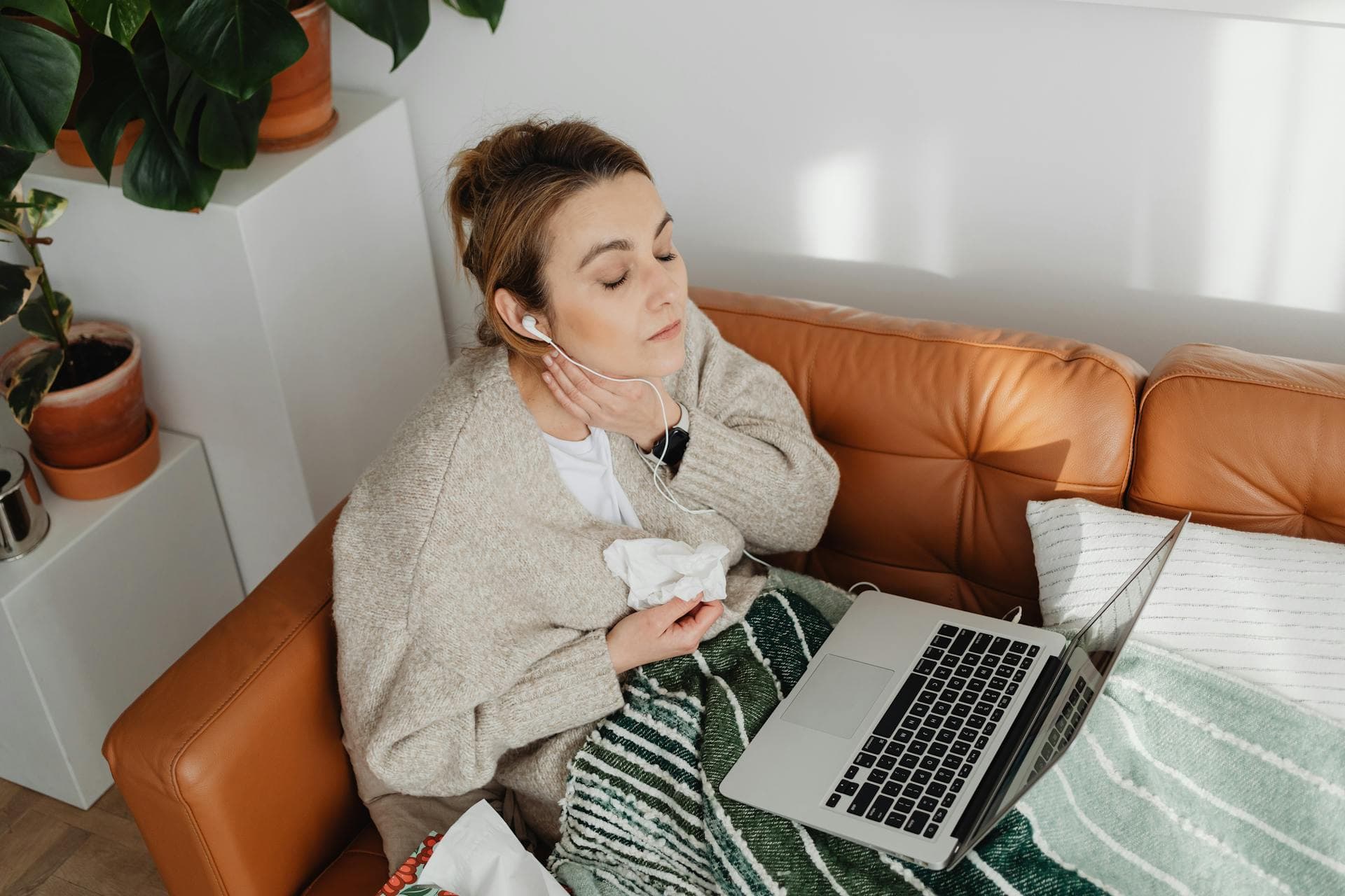 Grypa czy COVID-19 – jak odróżnić te infekcje i dlaczego ich różnicowanie jest kluczowe?